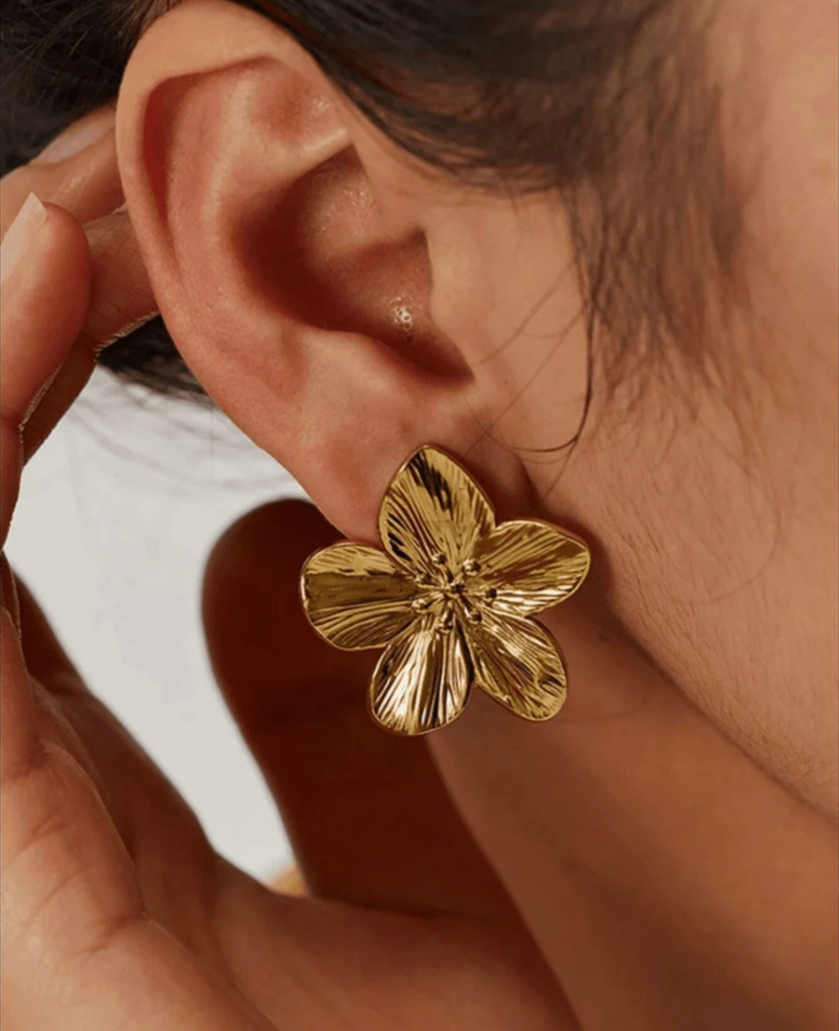 Flowery Golden Earrings