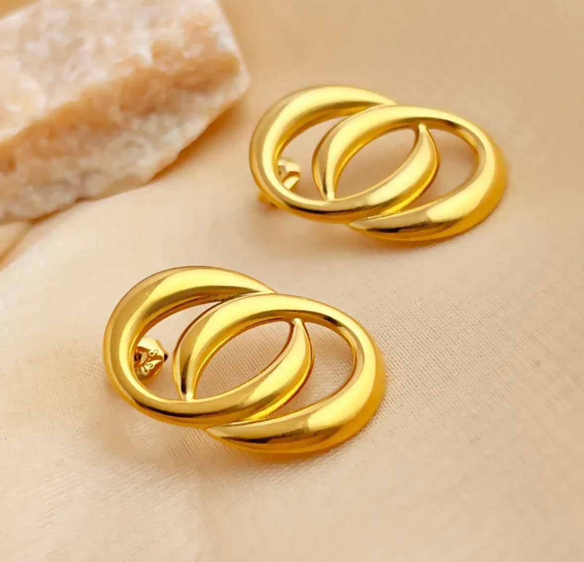 Classic Richie Earrings
