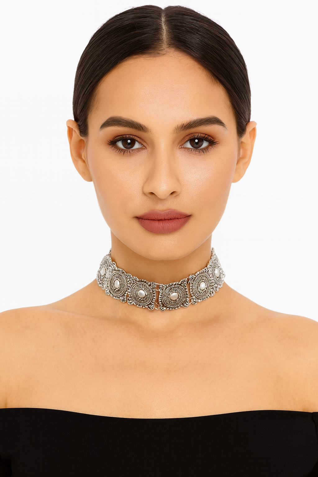 Lune Antique Choker