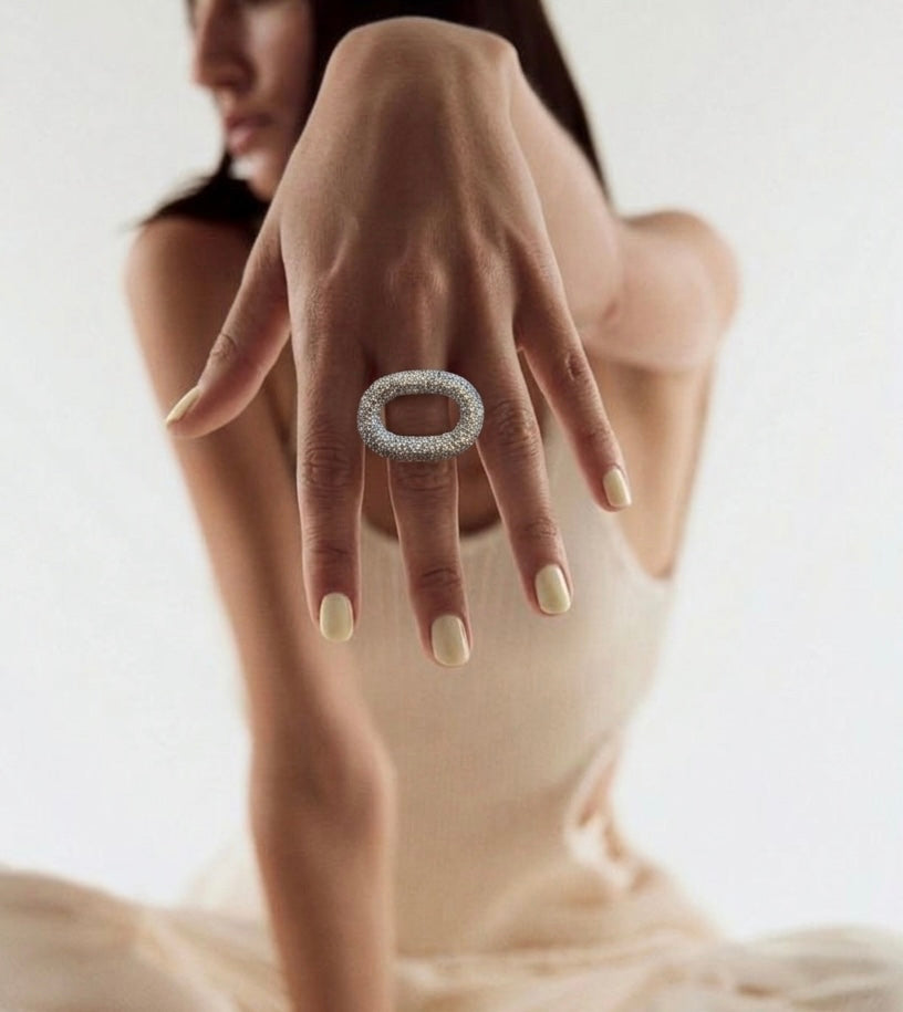 O Statement Ring