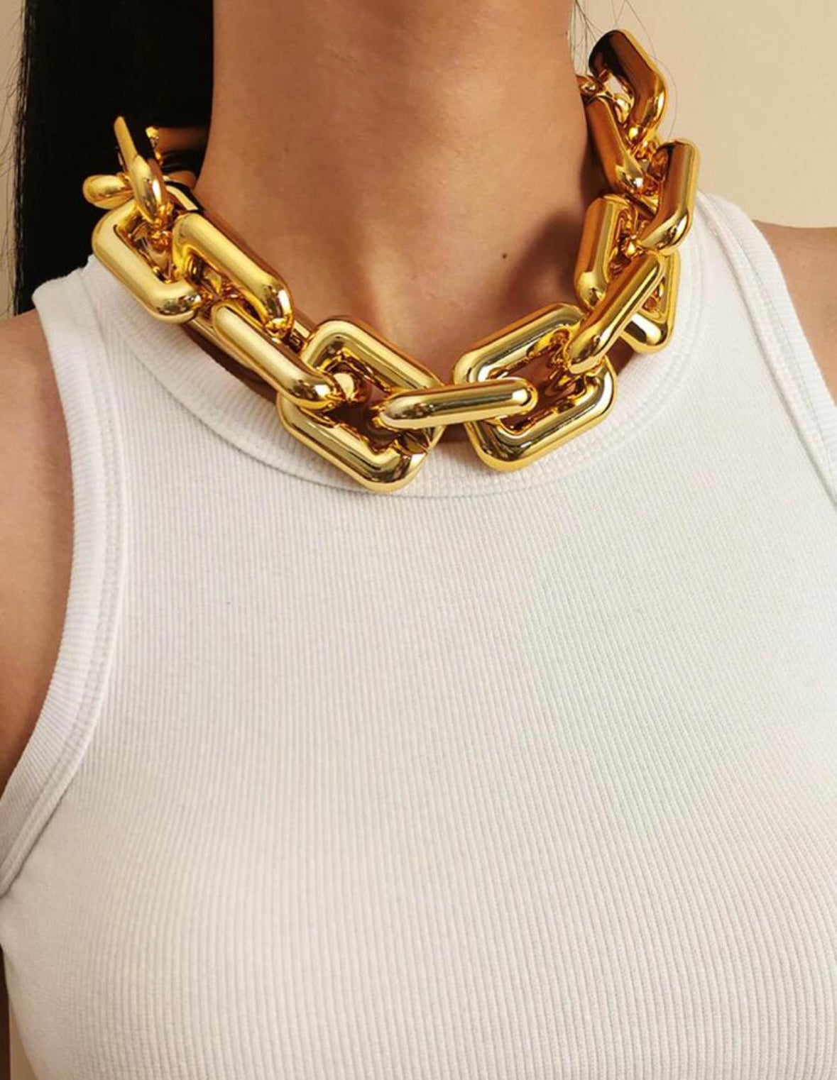 Oversized Golden Chain