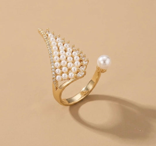 L’Aile de Perle Ring