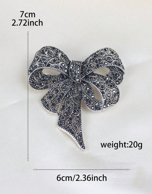 Elegant Rhinestone Brooch