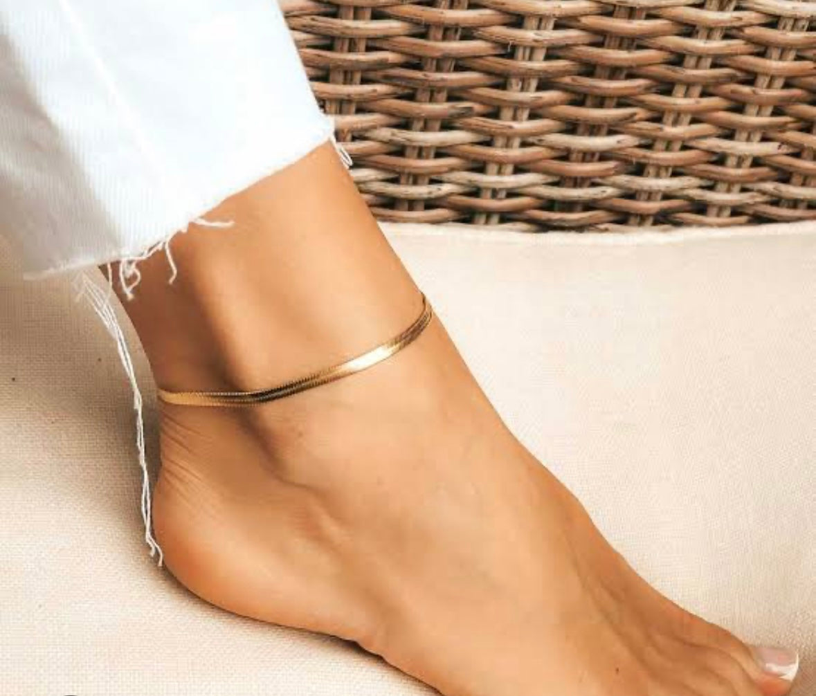 The Famous Snake Anklet