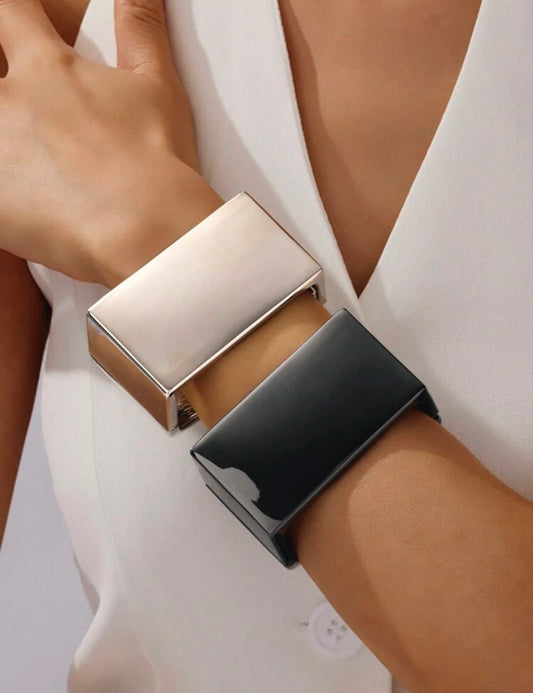 B & B Bangle