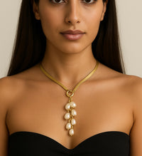 Charm Lady Y Pearl Necklace