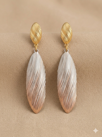 Éclat Feather Earrings