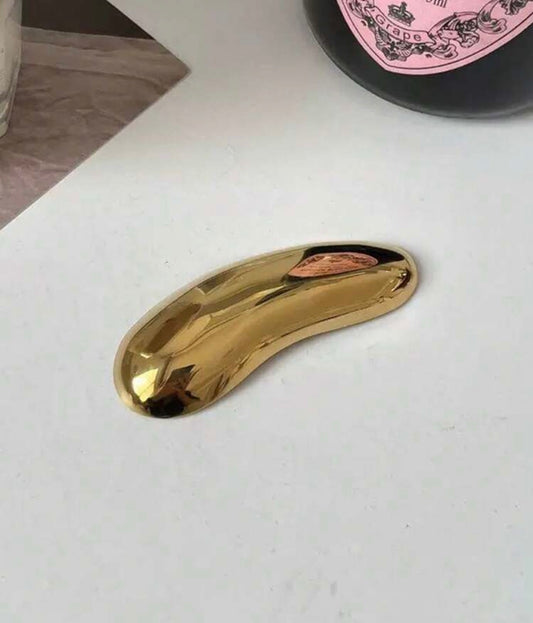 Lily Golden Pin