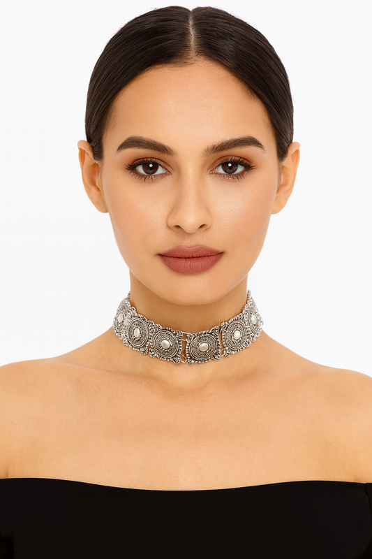 Lune Antique Choker