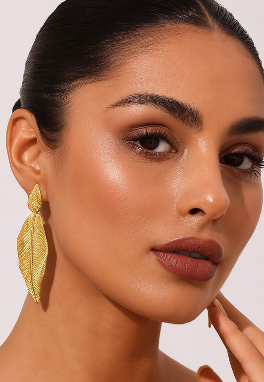 Cheerful Leaf Dangling Earrings