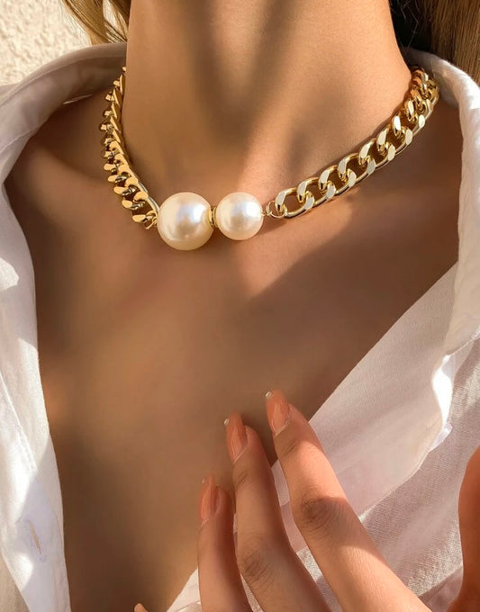 Lily Pearl Chain Necklace