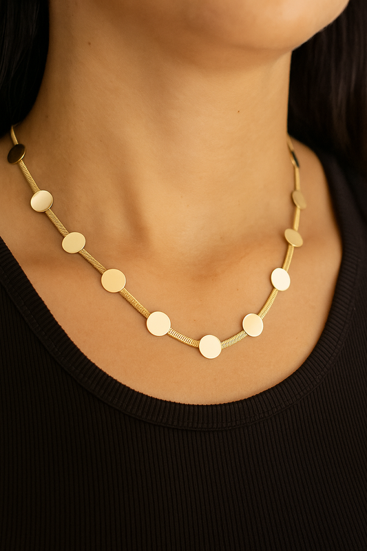 The Knot Necklace