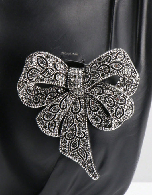Elegant Rhinestone Brooch