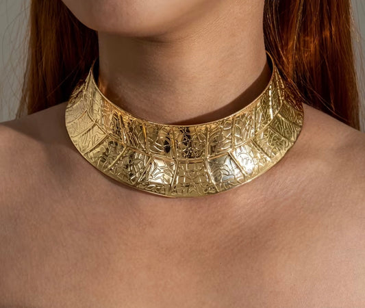 Gilded Aura Choker