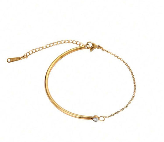 Minimalistic Lily Bracelet