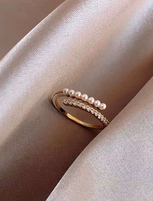 Elegant Pearl Ring