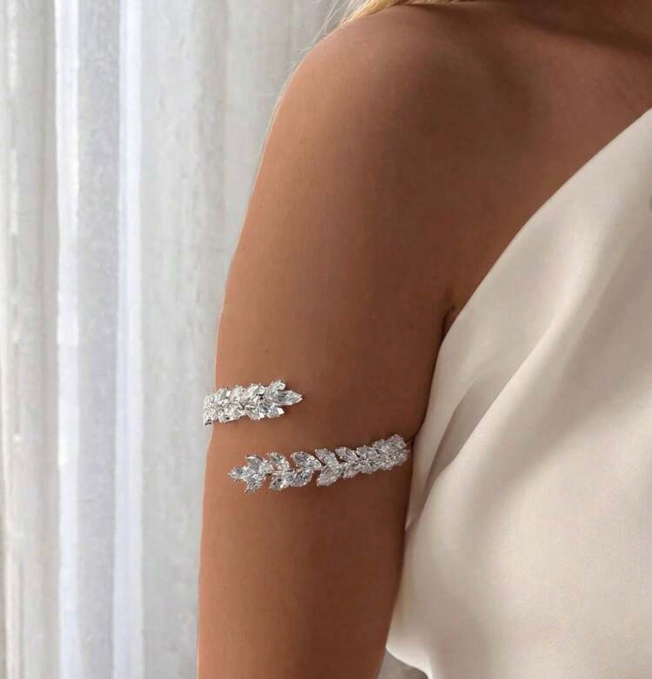 Rhinestone Arm Cuff