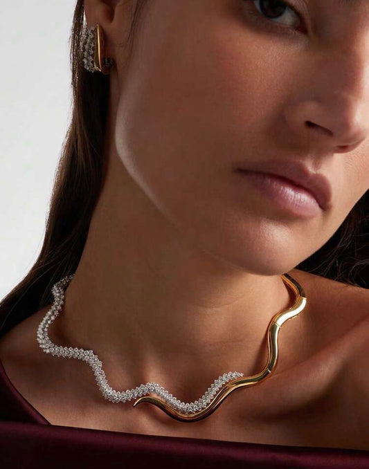 Ombre et Lumière Choker