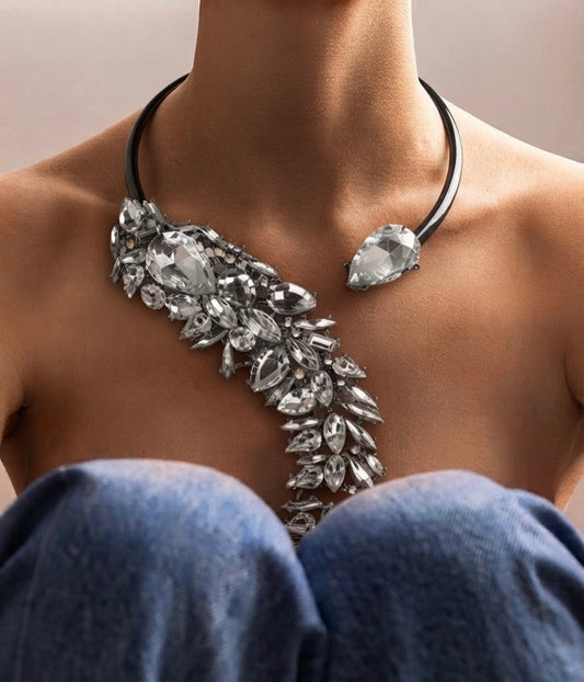 Cascade de Cristal Statement Necklace