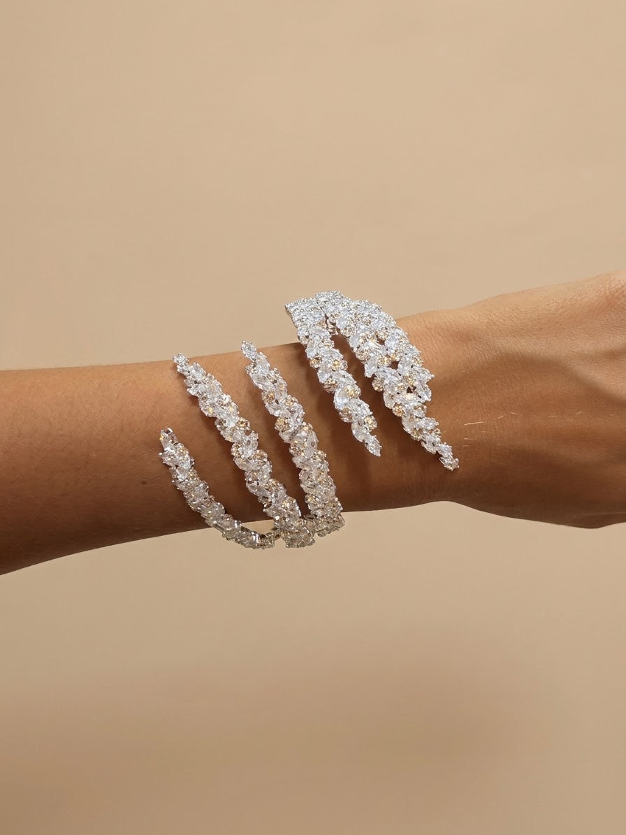 Un Bracelet Spiralé Enroulant