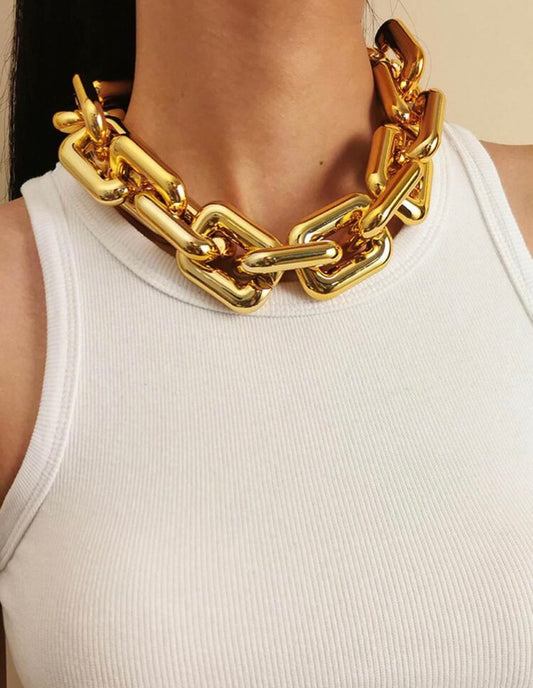 Oversized Golden Chain