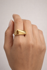 The Curve Ring