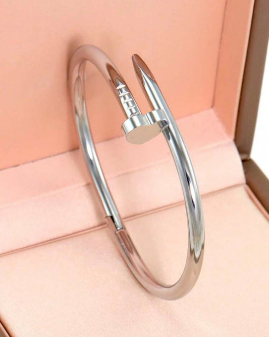 The Famous Nail Bracelet