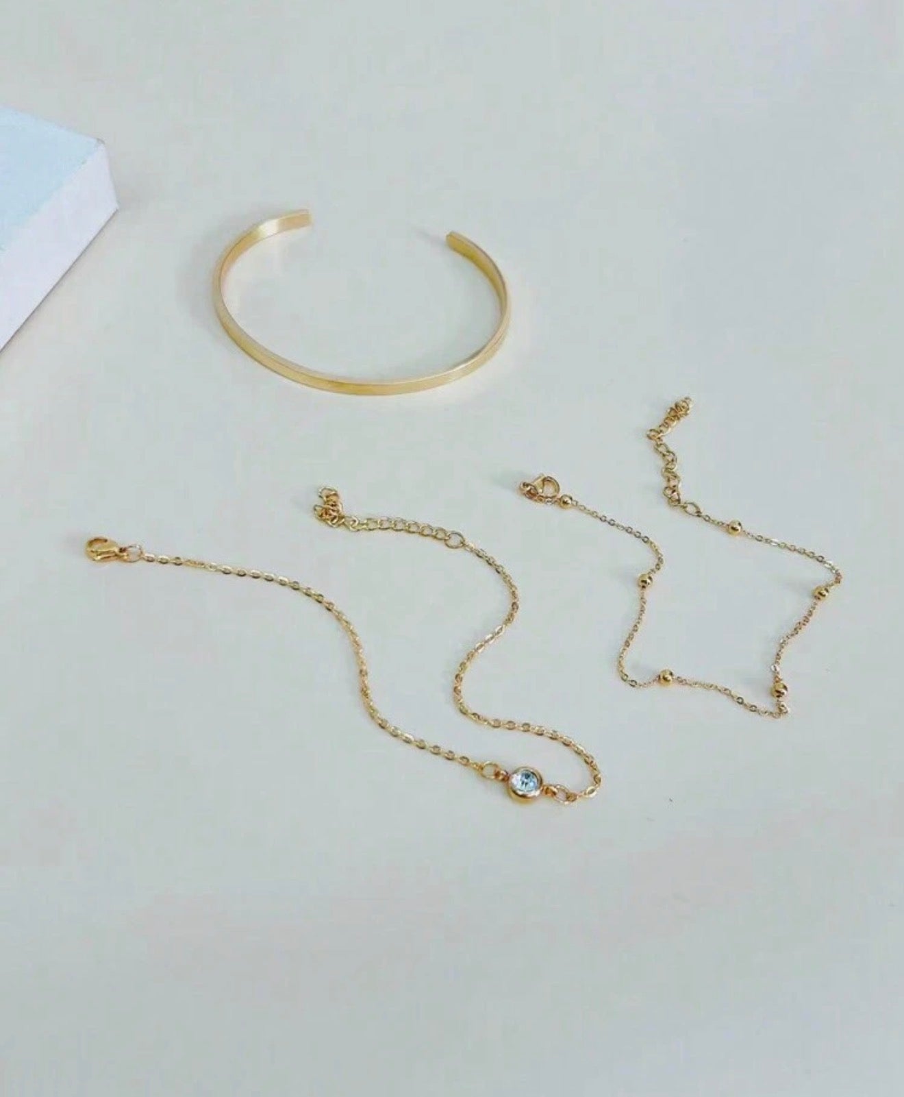 Minimalistic Lily Bracelet Set