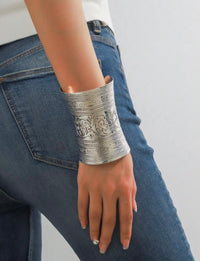 Silver Vintage B Bangle