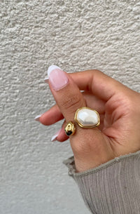 Oyster Treasure Ring